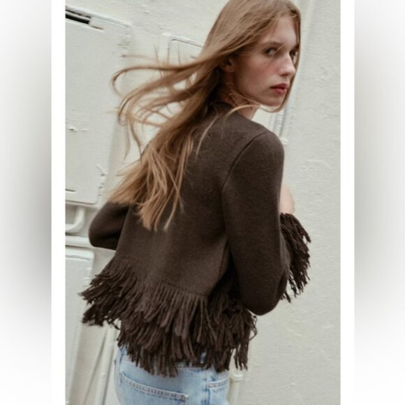 Zara FRINGED BUTTON KNIT CARDIGAN - Picture 3 of 9